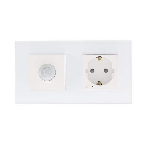 Rome Smart wit-glas stopcontact en PIR sensor combinatie compleet